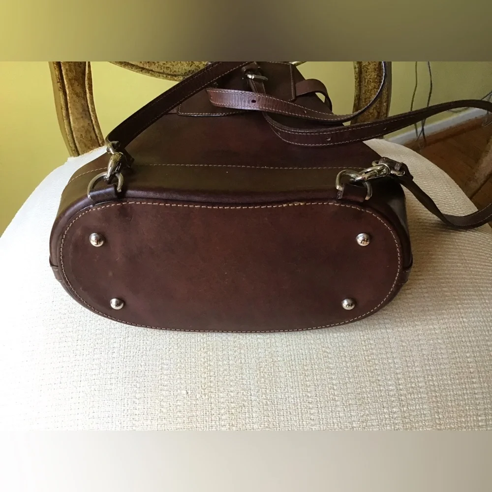 Dooney & Bourke Alto Brown Leather Backpack with High-Quality Finish - Picture 6 of 10